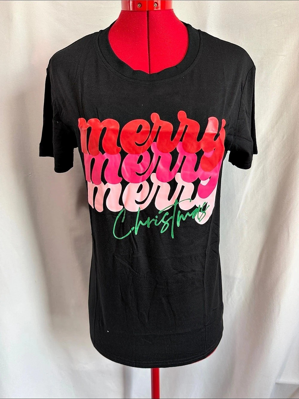 Graphic Tee in Black & Red Size Small Like New